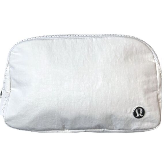 LULULEMON ATHLETICA Everywhere Belt Bag 1 Liter Crossbody White Opal NEW NWT - Picture 1 of 12